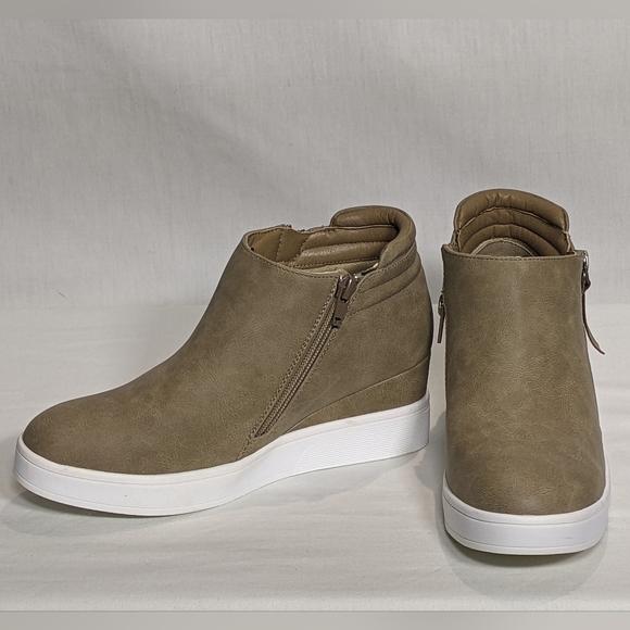 NEW Dream Pairs Womens Platform Wedge Sneakers Ankle Booties Sz 7 taupe - Picture 2 of 4